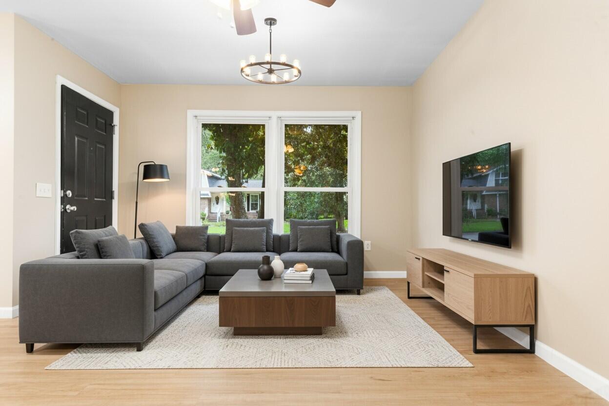 staged-property-img-1766774467928-0