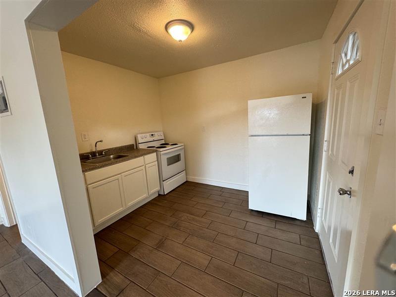 520 Gentleman Road, Unit 13 San Antonio, TX 78201 - Photo 4 of 6