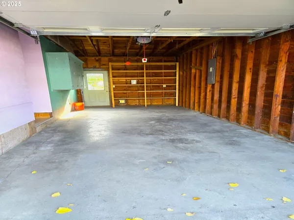 $232,500 | 212 Northwest 5th Avenue, John Day, OR 97845