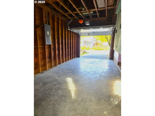 $232,500 | 212 Northwest 5th Avenue, John Day, OR 97845