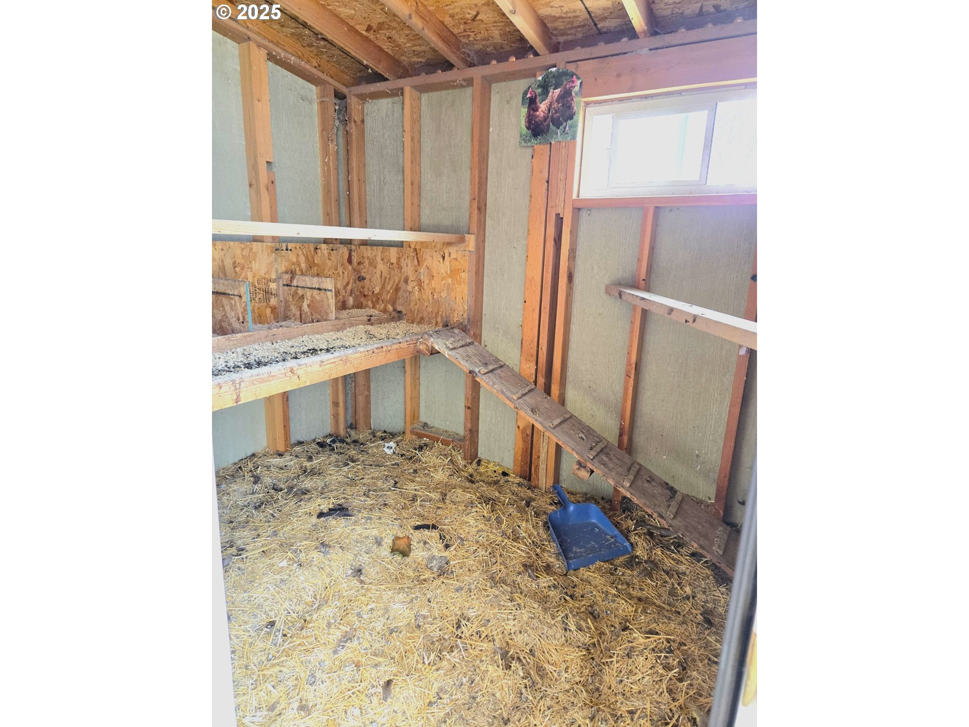 212 Northwest 5th Avenue John Day, OR 97845 - Photo 6 of 38 a view of a bathroom with a sink and a mirror