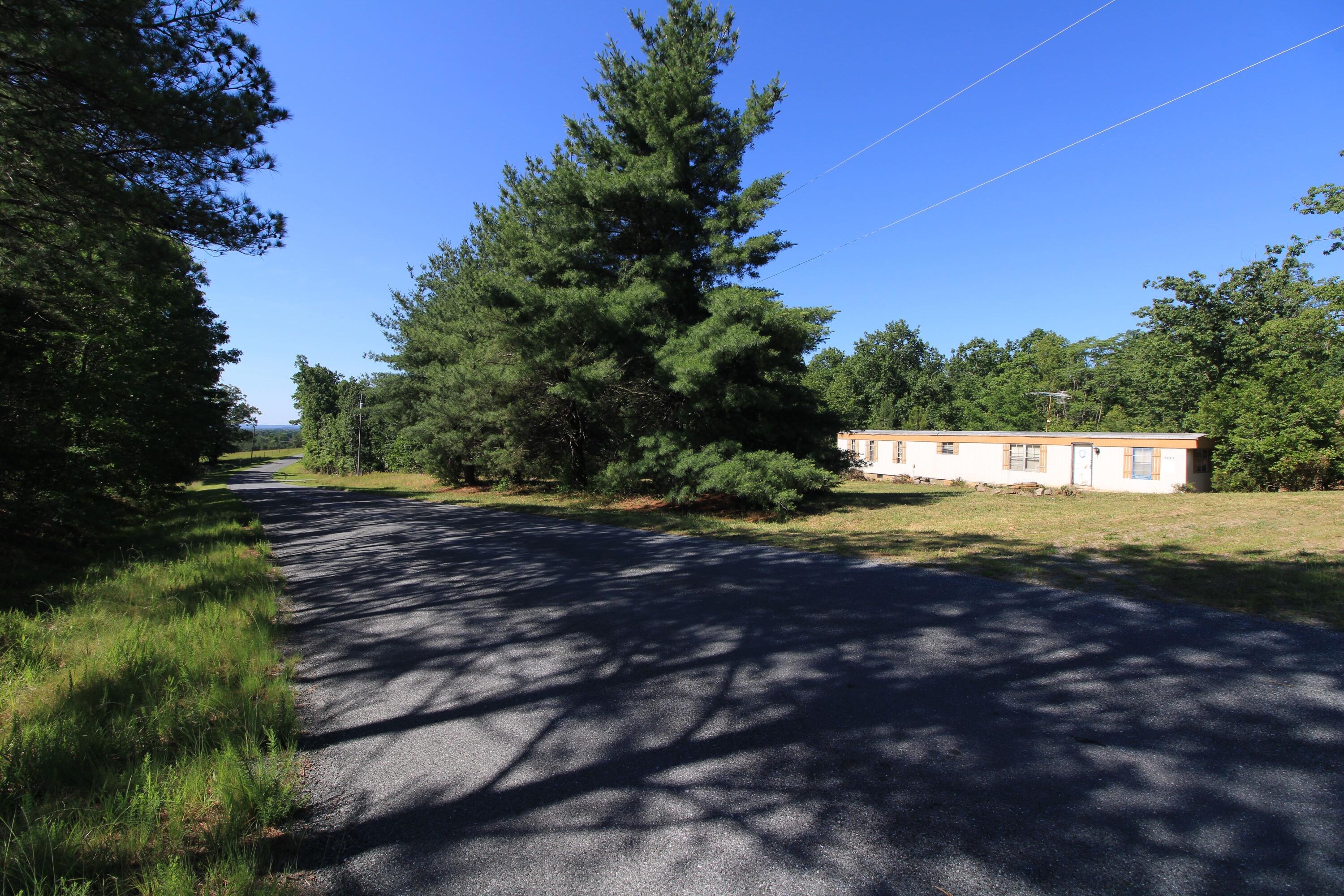 3685 Midway Road Gretna, VA 24557 - Photo 16 of 43 14