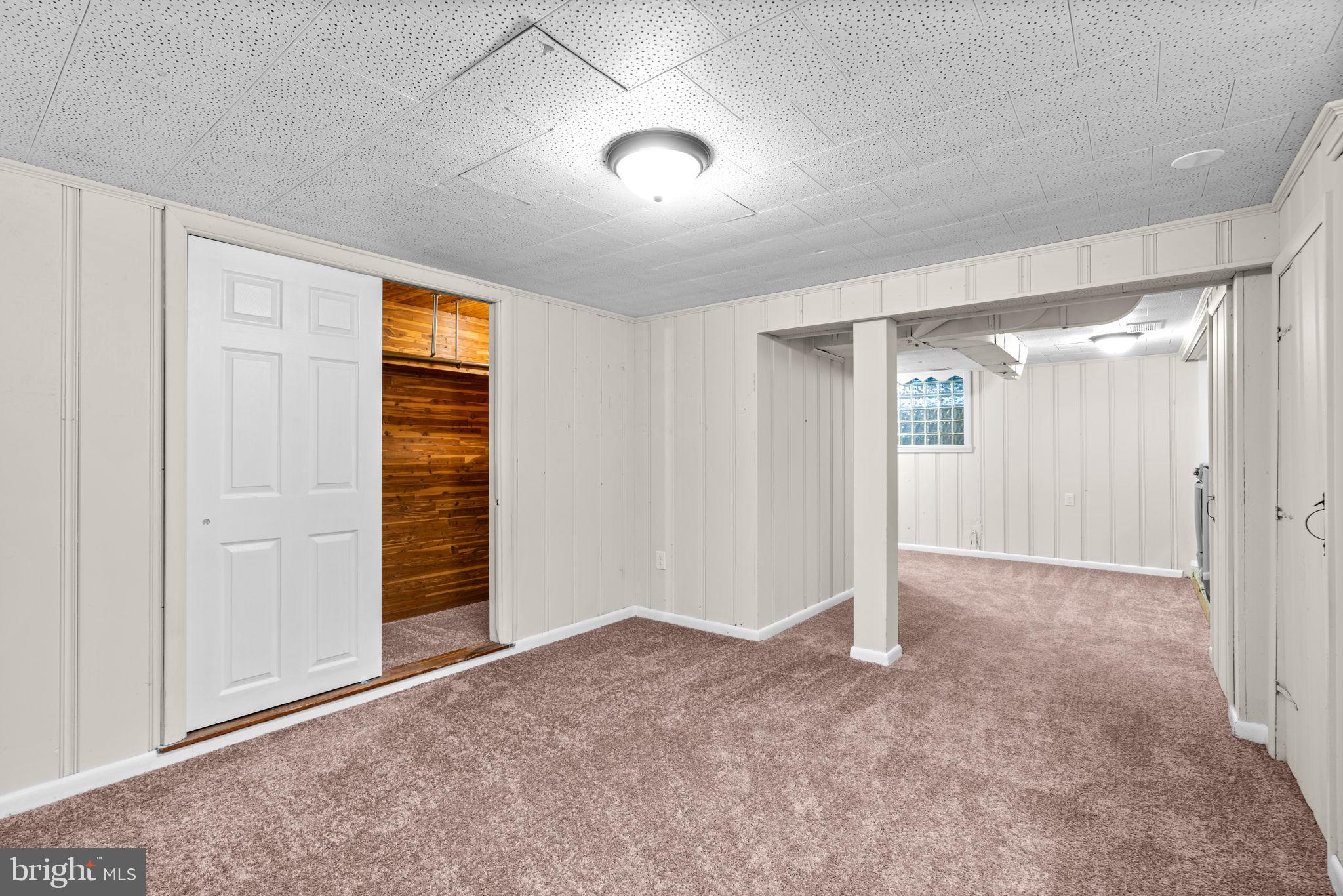 2735 Moorgate Road Dundalk, MD 21222 - Photo 24 of 35 an empty room with closet and windows