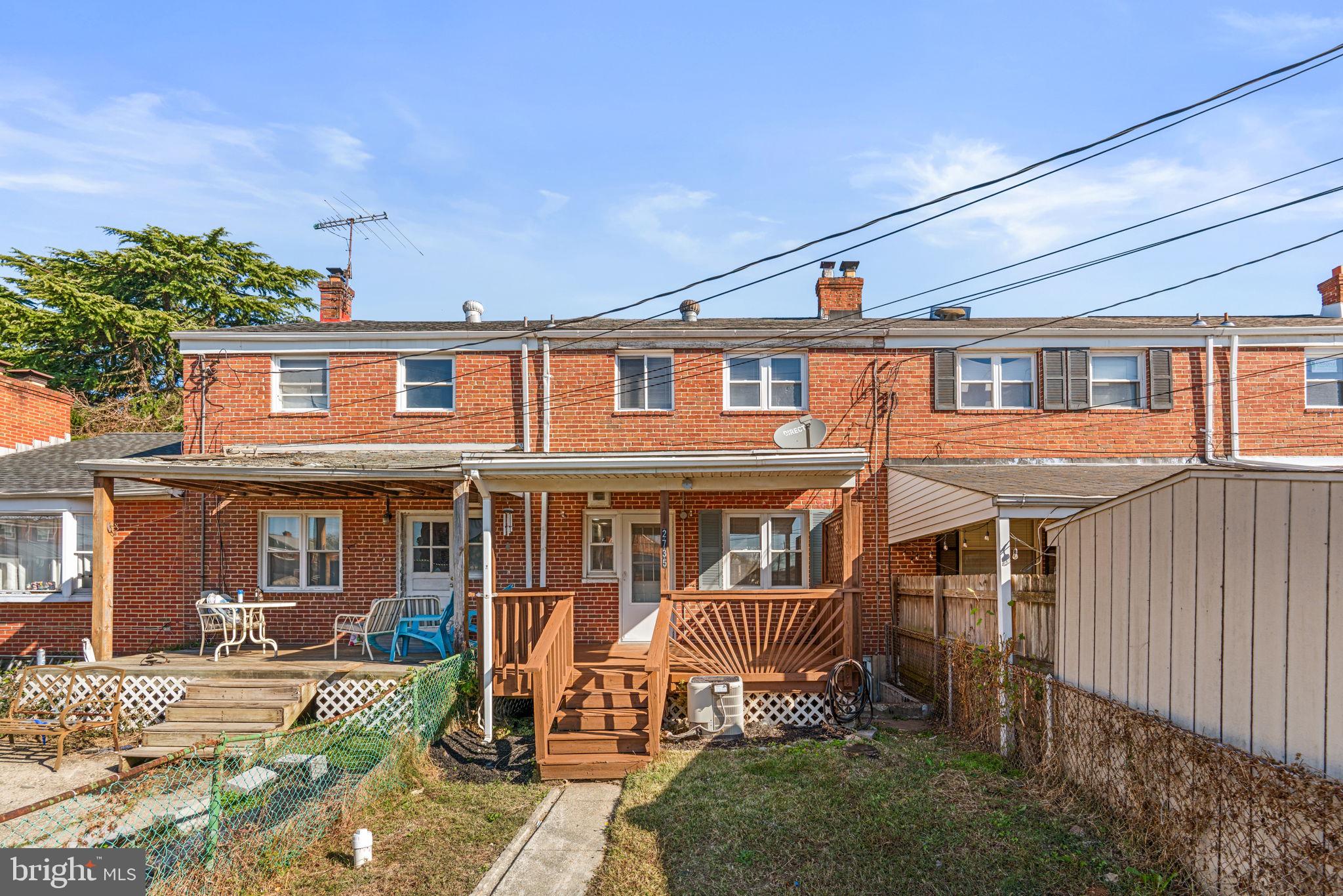 2735 Moorgate Road Dundalk, MD 21222 - Photo 32 of 35 front view of a house with a yard