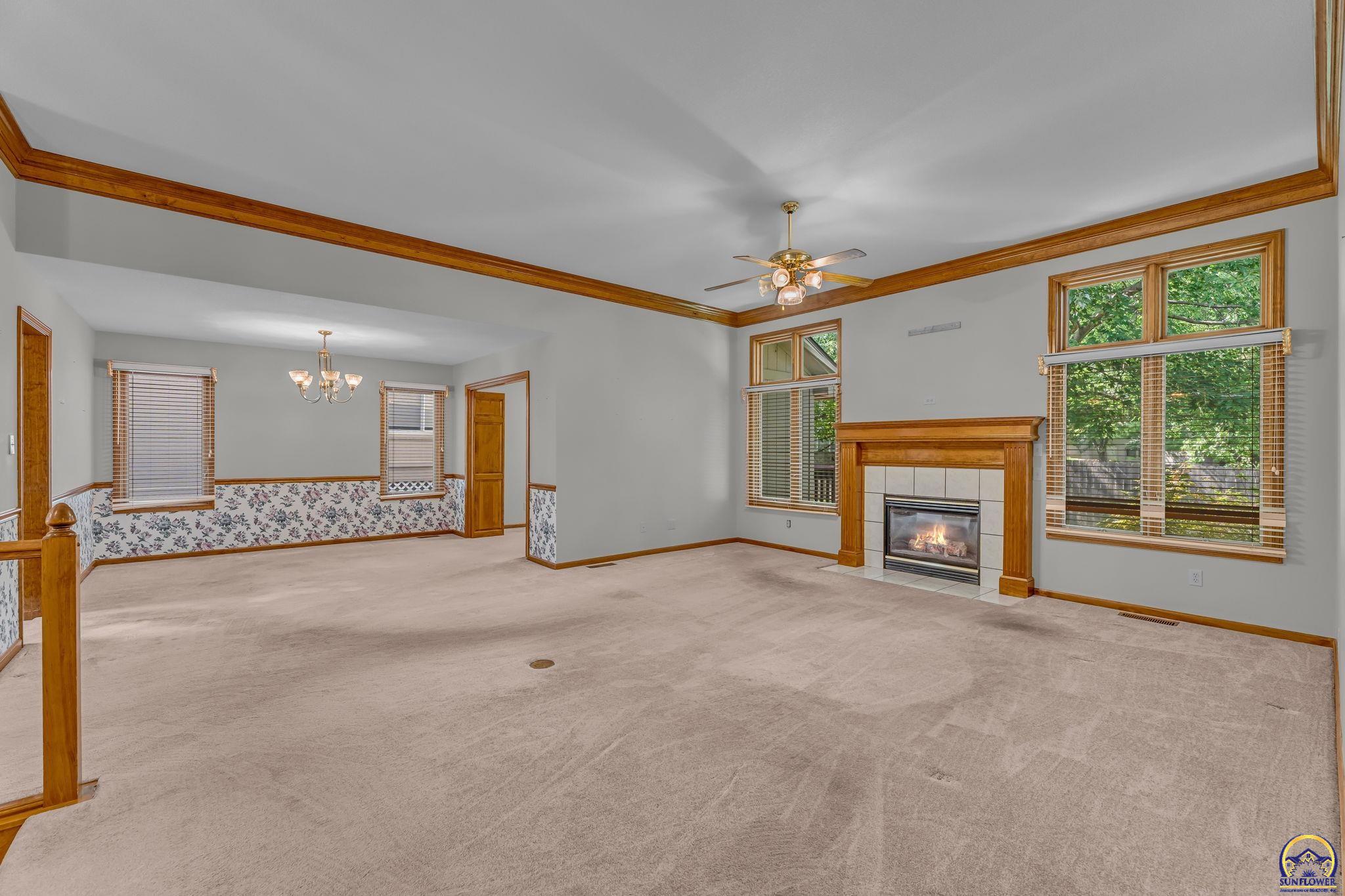 6400 Southwest Castle Lane Topeka, KS 66614 - Photo 7 of 36
