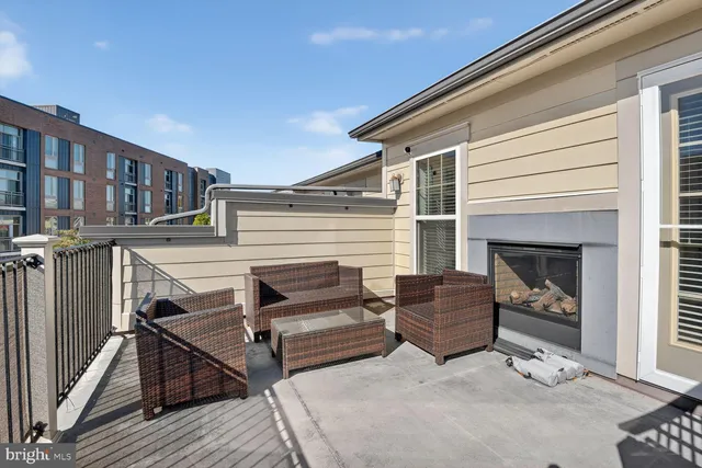 a building outdoor space with patio furniture