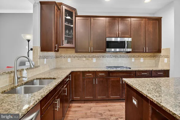 $3,850 | 7902 Yellowstone Way, Rockville, MD 20855