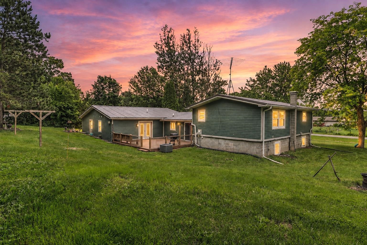 S3285 East Lake Virginia Road Reedsburg, WI 53959 - Photo 2 of 66 Gallery Image 2