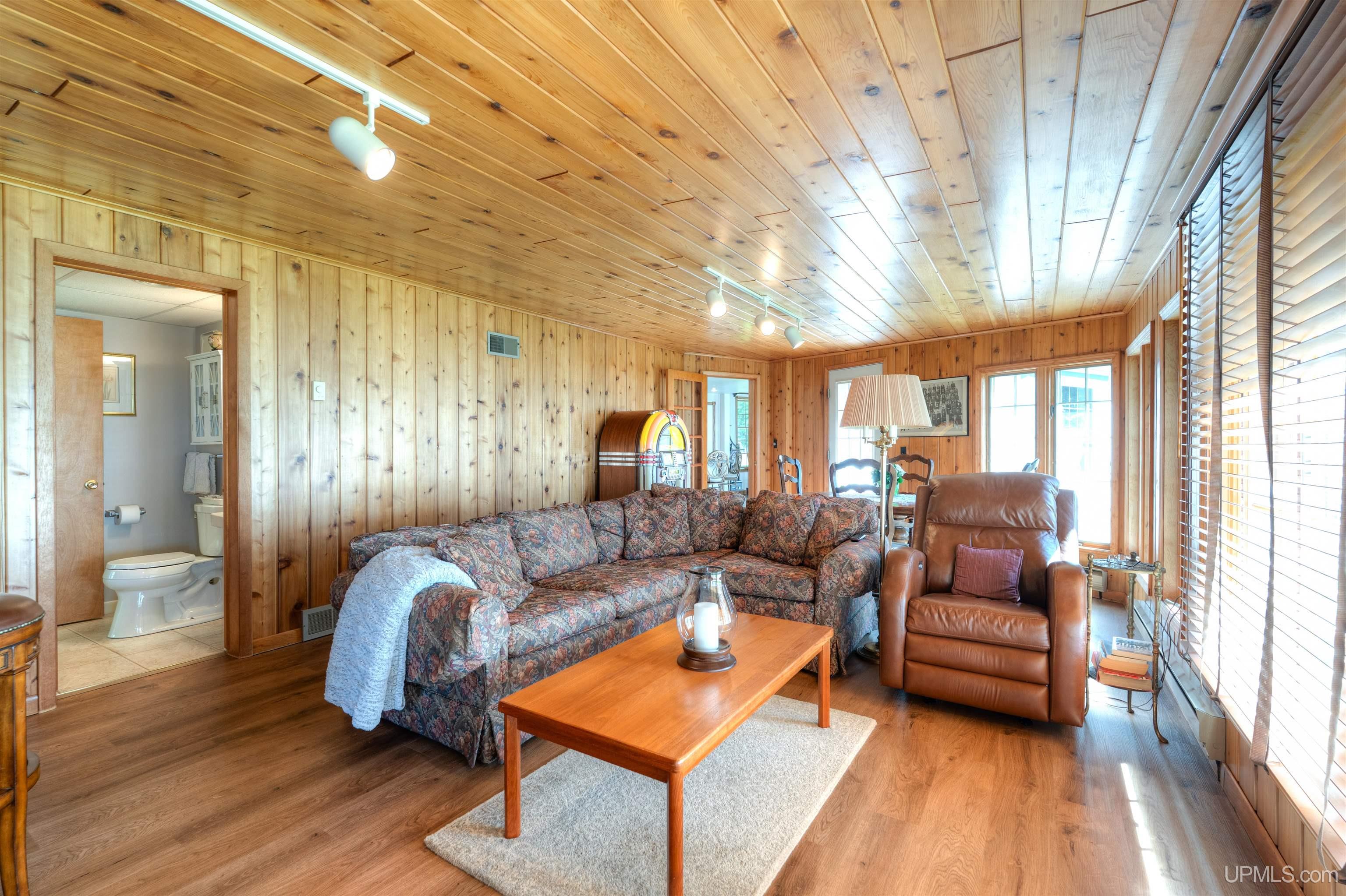 7975 25 Rd Garden Garden, MI 49835 - Photo 53 of 98