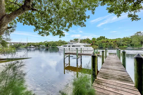 $3,950 | 1055 Southwest Blue Water Way, Stuart, FL 34997
