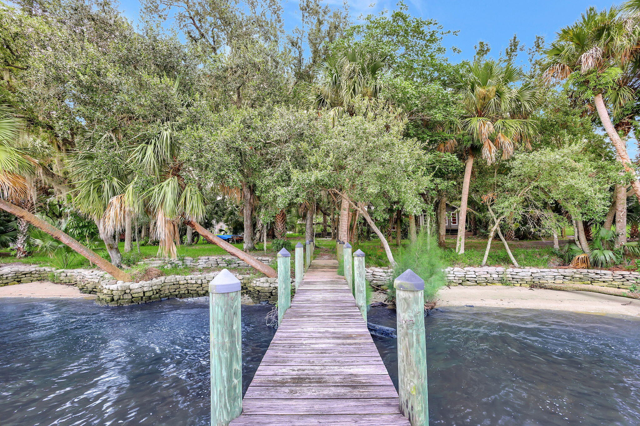 1055 Southwest Blue Water Way Stuart, FL 34997 - Photo 14 of 67 11-web-or-mls-5P1A6774