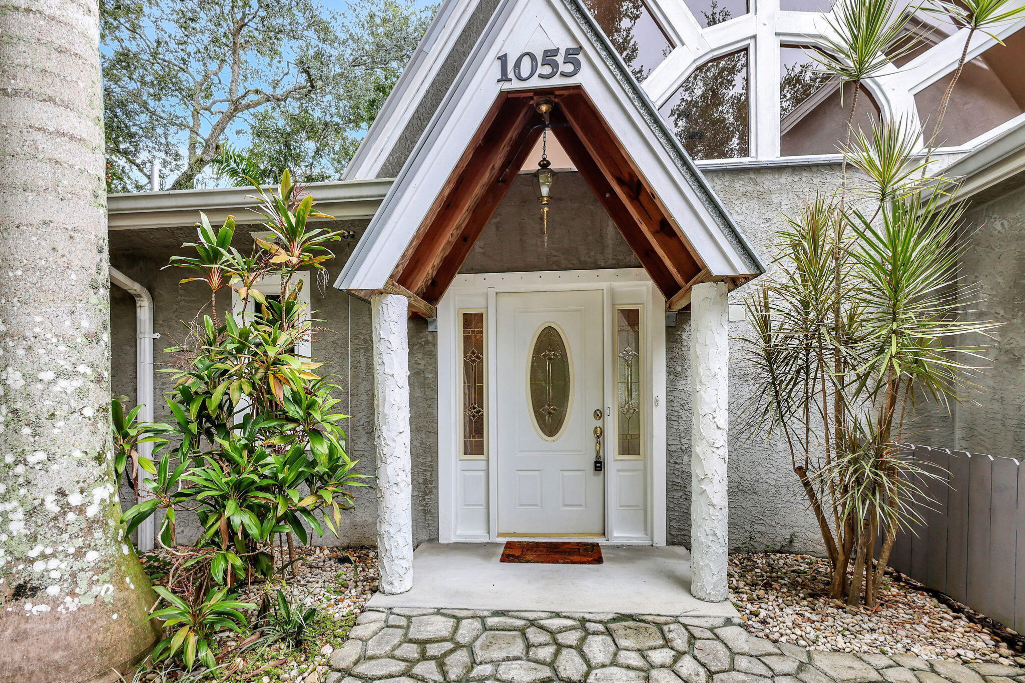 1055 Southwest Blue Water Way Stuart, FL 34997 - Photo 2 of 67 4-web-or-mls-5P1A6734