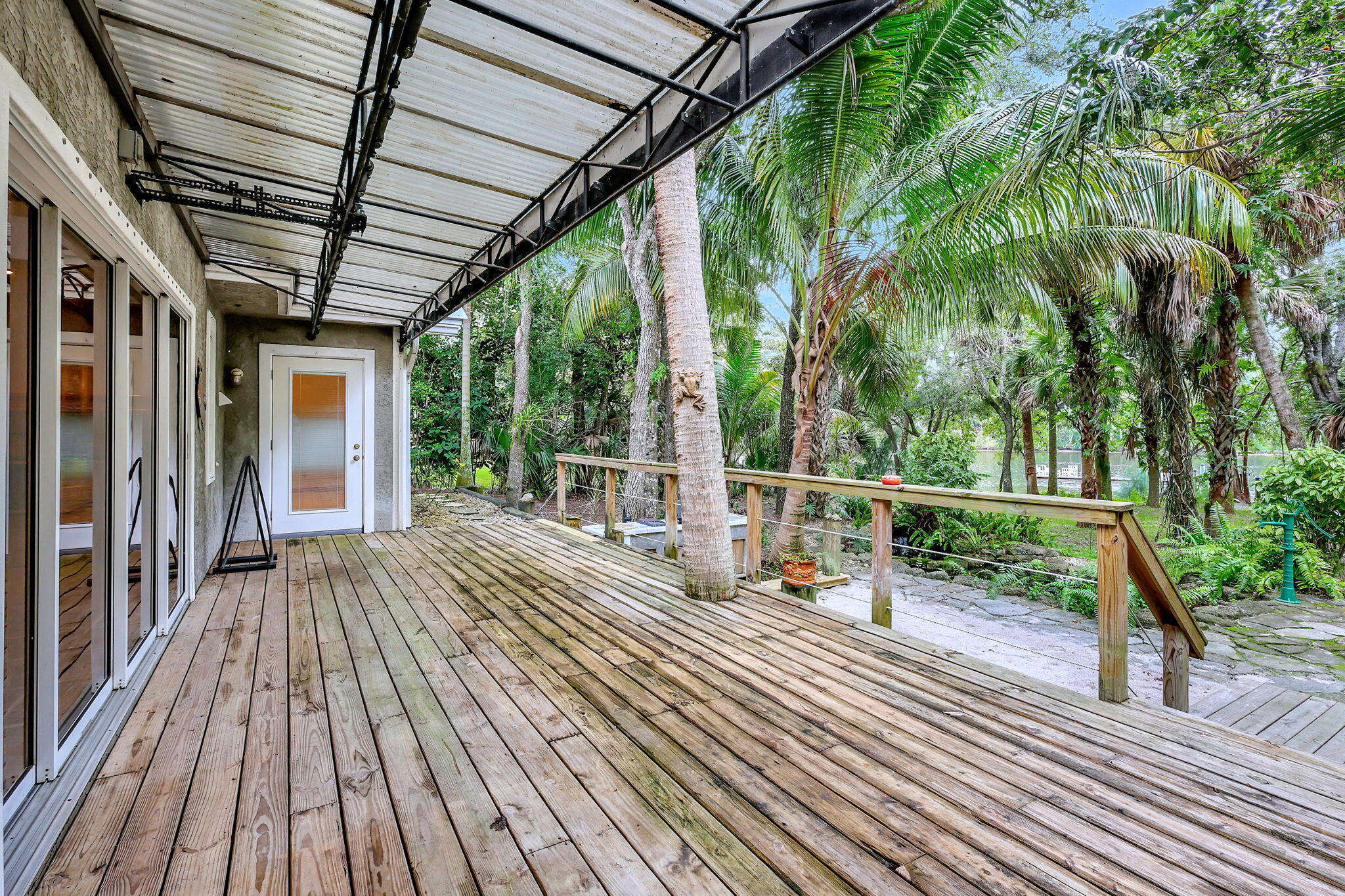 1055 Southwest Blue Water Way Stuart, FL 34997 - Photo 21 of 67 18-web-or-mls-5P1A6829