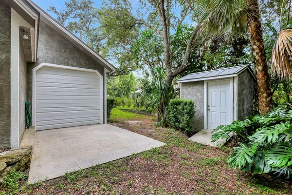 $3,950 | 1055 Southwest Blue Water Way, Stuart, FL 34997