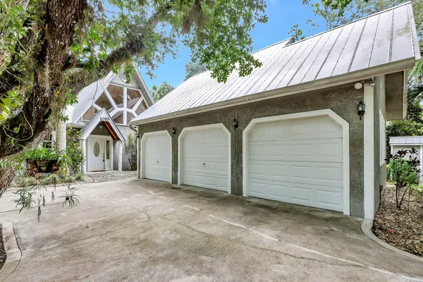 $3,950 | 1055 Southwest Blue Water Way, Stuart, FL 34997