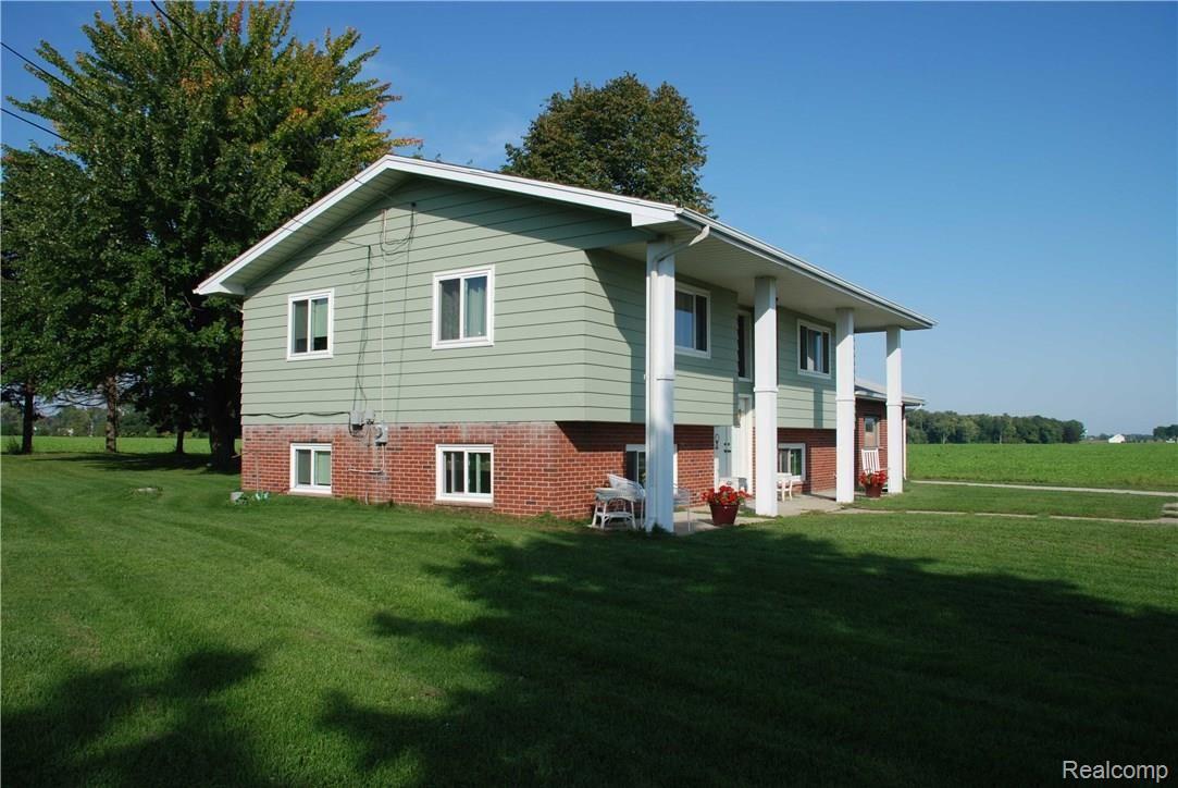 2800 Edgewood Road Erie, MI 48133 - Photo 4 of 45 4.jpg