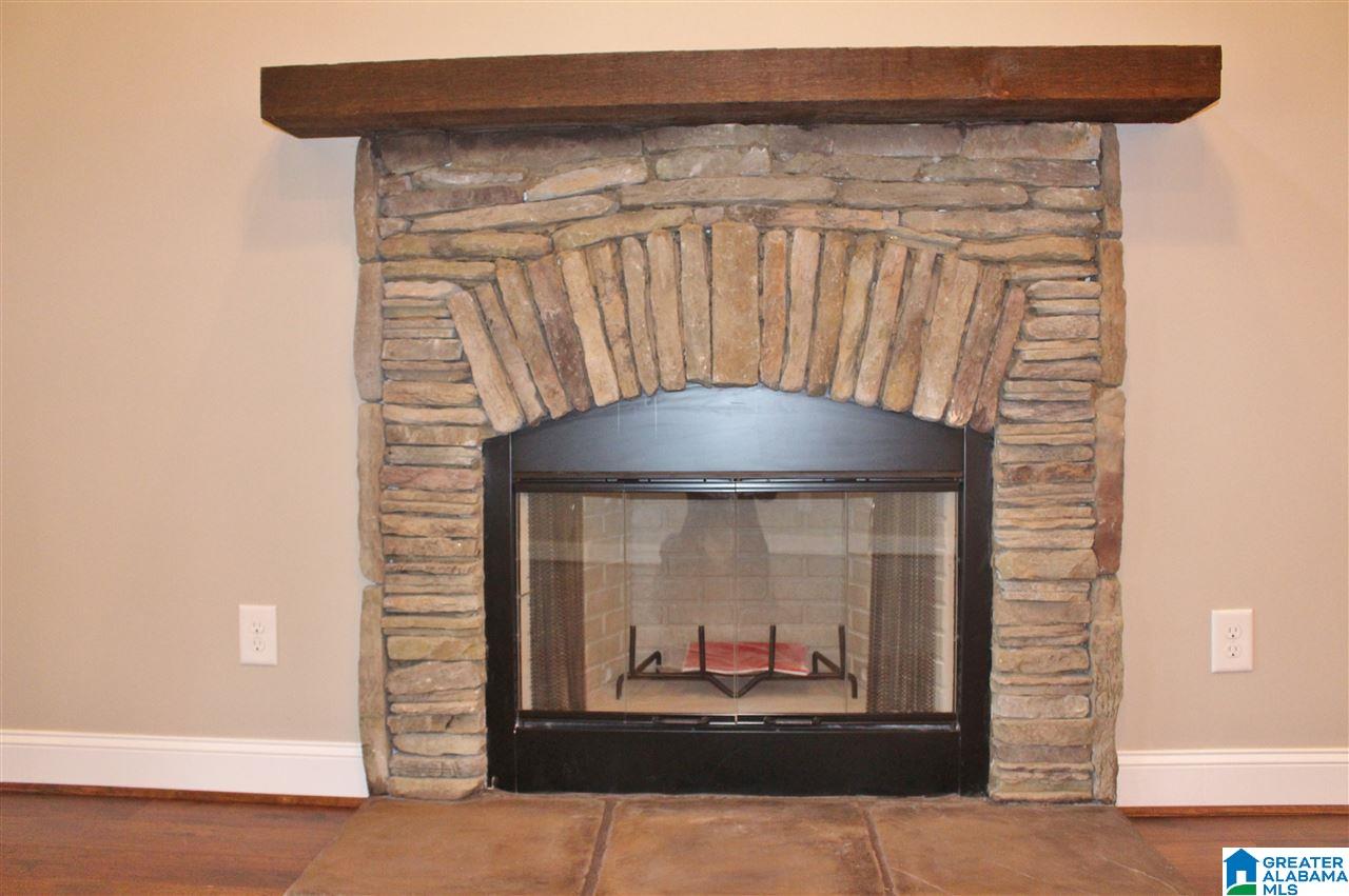 6805 Valley Lane Leeds, AL 35094 - Photo 3 of 10