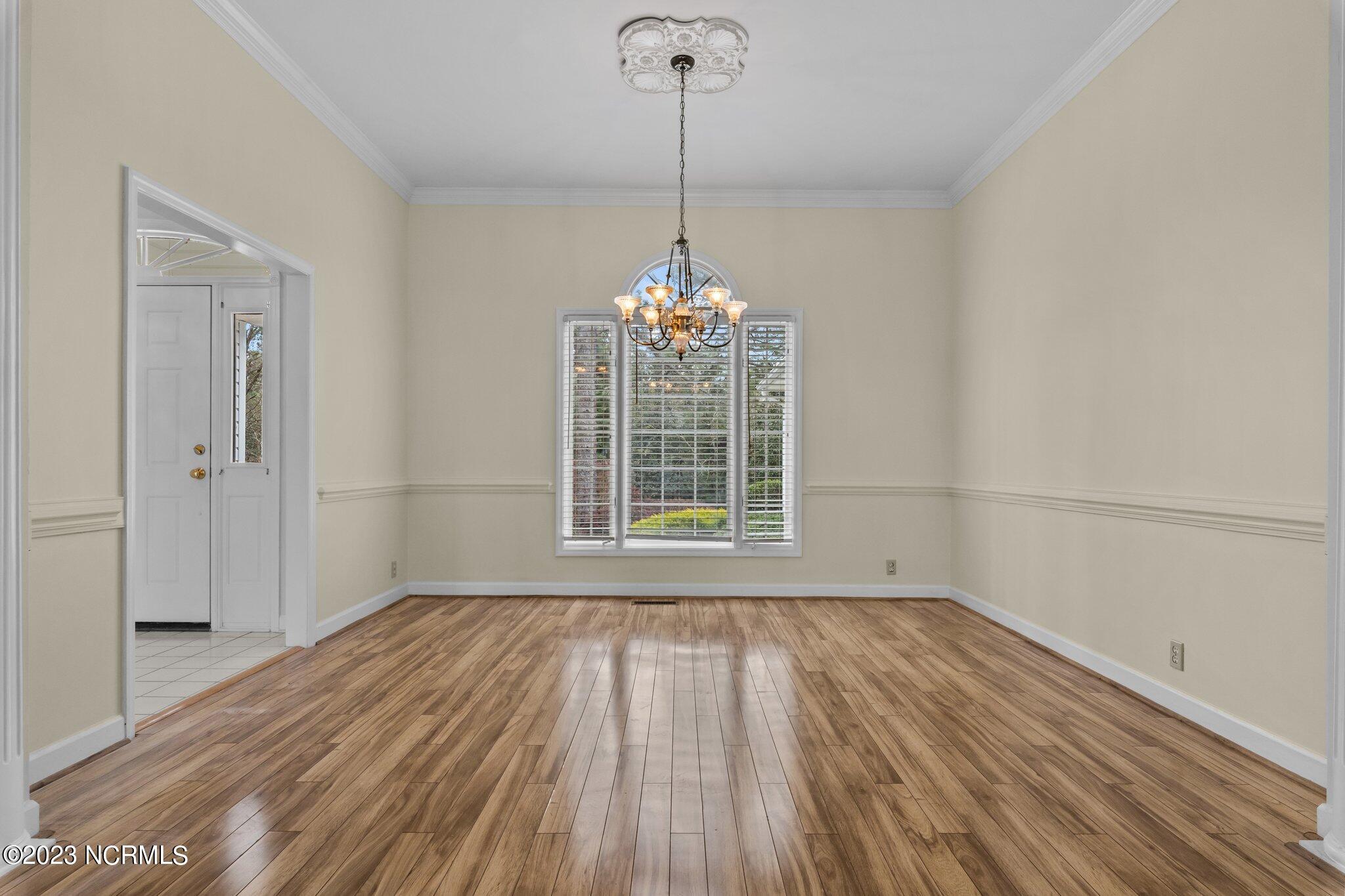 65 McQueen Road Pinehurst, NC 28374 - Photo 7 of 31 Dining Room