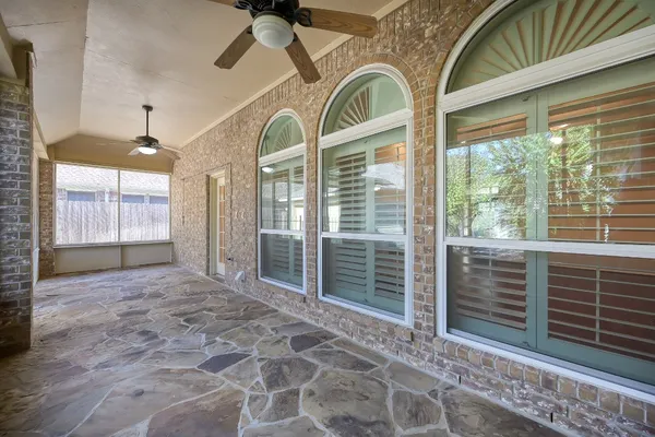 a view of an entryway with a door