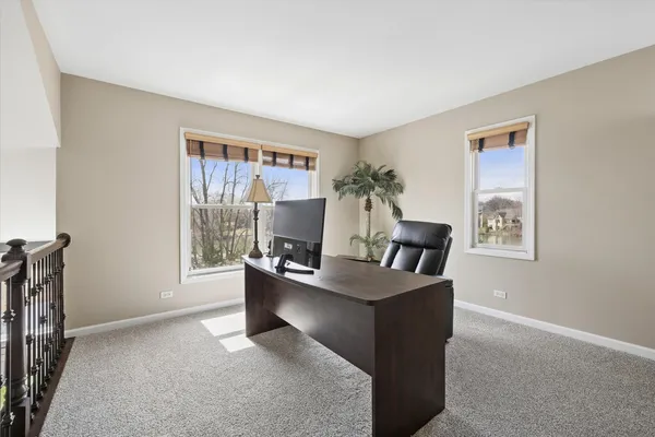 $775,000 | 808 Wedgewood Drive, Crystal Lake, IL 60014