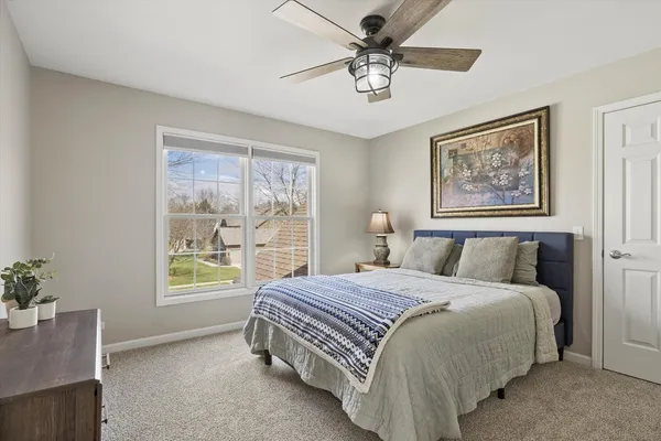 $775,000 | 808 Wedgewood Drive, Crystal Lake, IL 60014