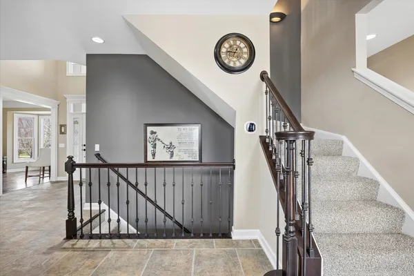 $775,000 | 808 Wedgewood Drive, Crystal Lake, IL 60014