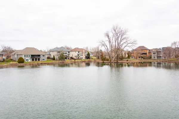 $775,000 | 808 Wedgewood Drive, Crystal Lake, IL 60014