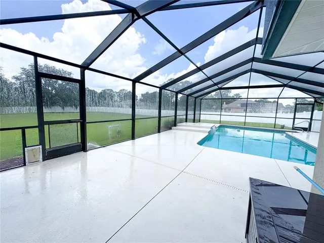 $575,000 | 6282 Northeast 61st Ave Road, Silver Springs, FL 34488