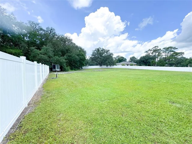 $575,000 | 6282 Northeast 61st Ave Road, Silver Springs, FL 34488