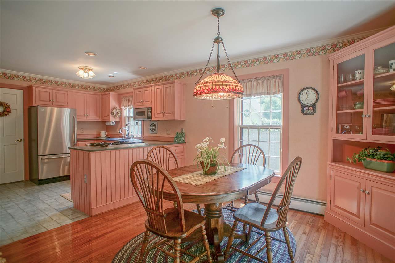 142 Barnumville Road Manchester, VT 05255 - Photo 3 of 14 Gallery Image 3