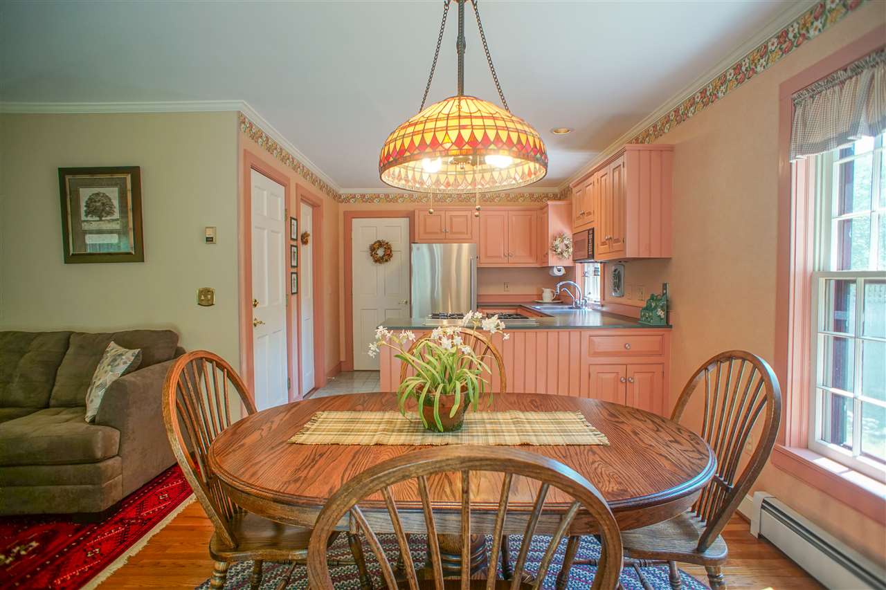142 Barnumville Road Manchester, VT 05255 - Photo 4 of 14 Gallery Image 4