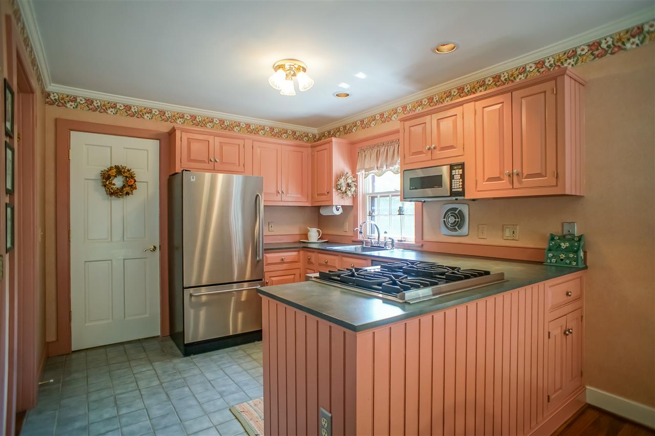 142 Barnumville Road Manchester, VT 05255 - Photo 5 of 14 Gallery Image 5
