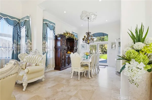 $2,295,000 | 260 South Willowcreek Lane, Anaheim, CA 92808