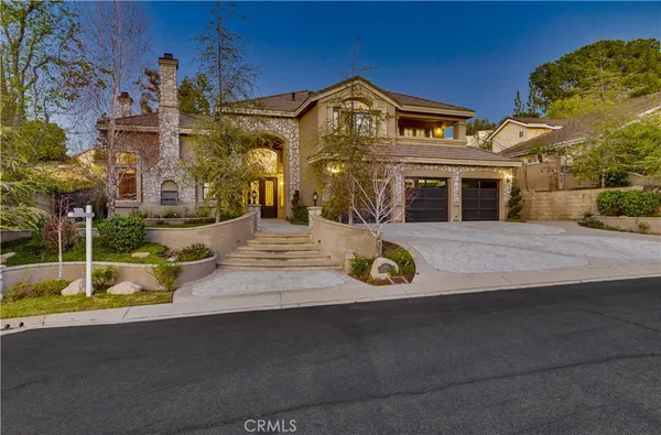 $2,295,000 | 260 South Willowcreek Lane, Anaheim, CA 92808