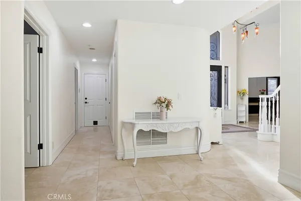 $2,295,000 | 260 South Willowcreek Lane, Anaheim, CA 92808
