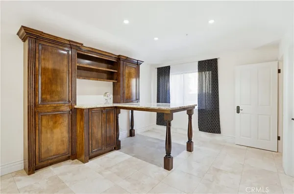 $2,295,000 | 260 South Willowcreek Lane, Anaheim, CA 92808
