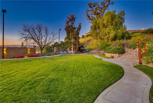 $2,295,000 | 260 South Willowcreek Lane, Anaheim, CA 92808