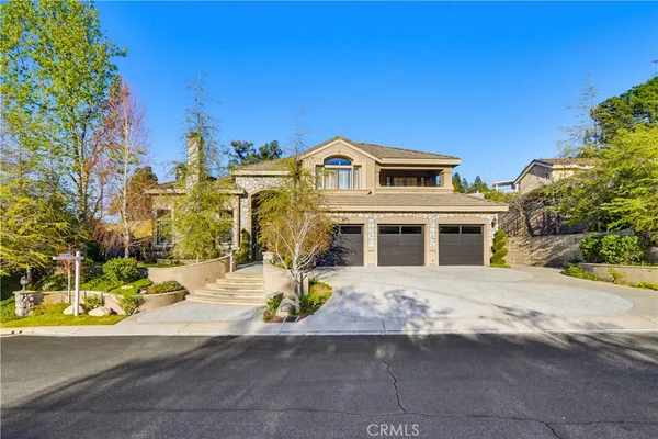 $2,295,000 | 260 South Willowcreek Lane, Anaheim, CA 92808