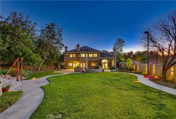 $2,295,000 | 260 South Willowcreek Lane, Anaheim, CA 92808