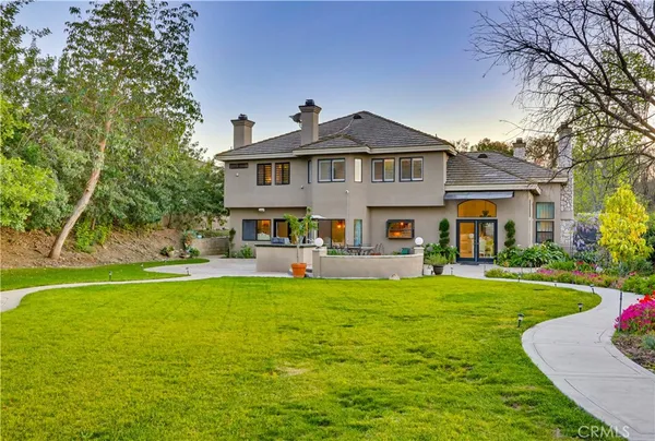 $2,295,000 | 260 South Willowcreek Lane, Anaheim, CA 92808