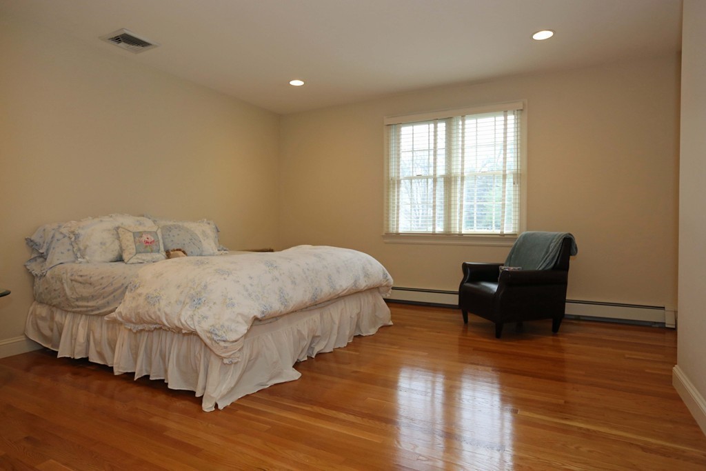 34 Prospect Street Needham, MA 02492 - Photo 17 of 30 Gallery Image 17