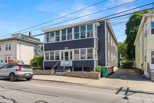$950,000 | 191 West 6th Street, Lowell, MA 01850