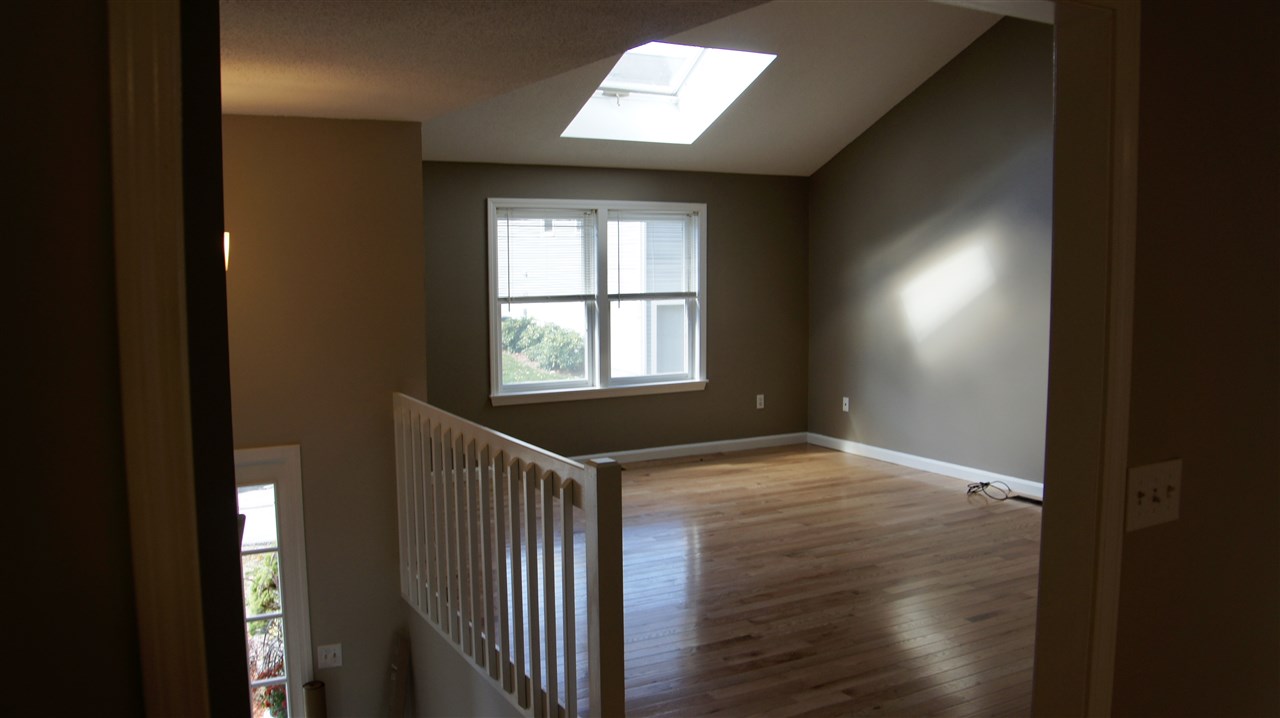 307 Fox Run Road Hudson, NH 03051 - Photo 14 of 37