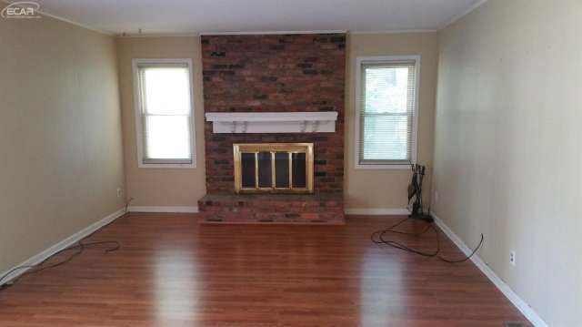 5334 Copley Square Road Grand Blanc, MI 48439 - Photo 4 of 22 21180809-3.JPG