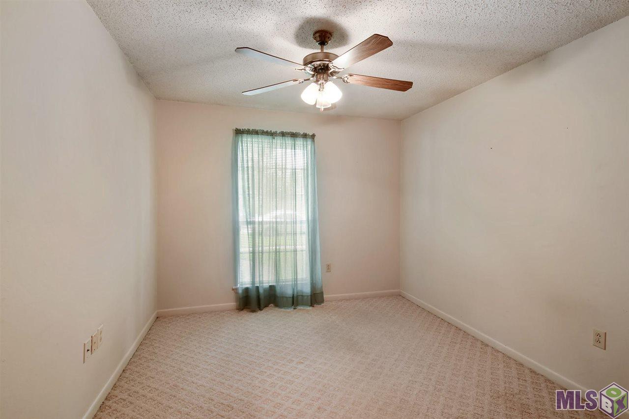 10063 Ridgely Drive Baton Rouge, LA 70809 - Photo 9 of 13
