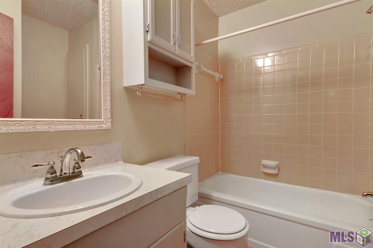 10063 Ridgely Drive Baton Rouge, LA 70809 - Photo 10 of 13