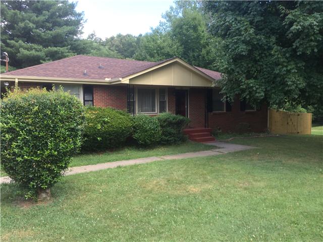 309 Rossview Road Clarksville, TN 37043 - Photo 1 of 10 Cute All Brick Home!