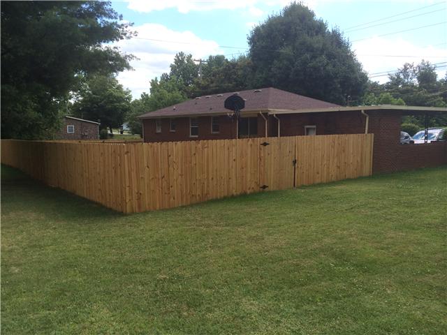 309 Rossview Road Clarksville, TN 37043 - Photo 2 of 10 Backyard is fenced, Very Nice.