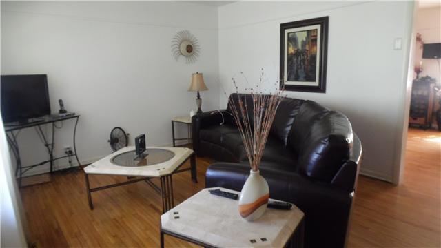 309 Rossview Road Clarksville, TN 37043 - Photo 5 of 10 Gallery Image 5