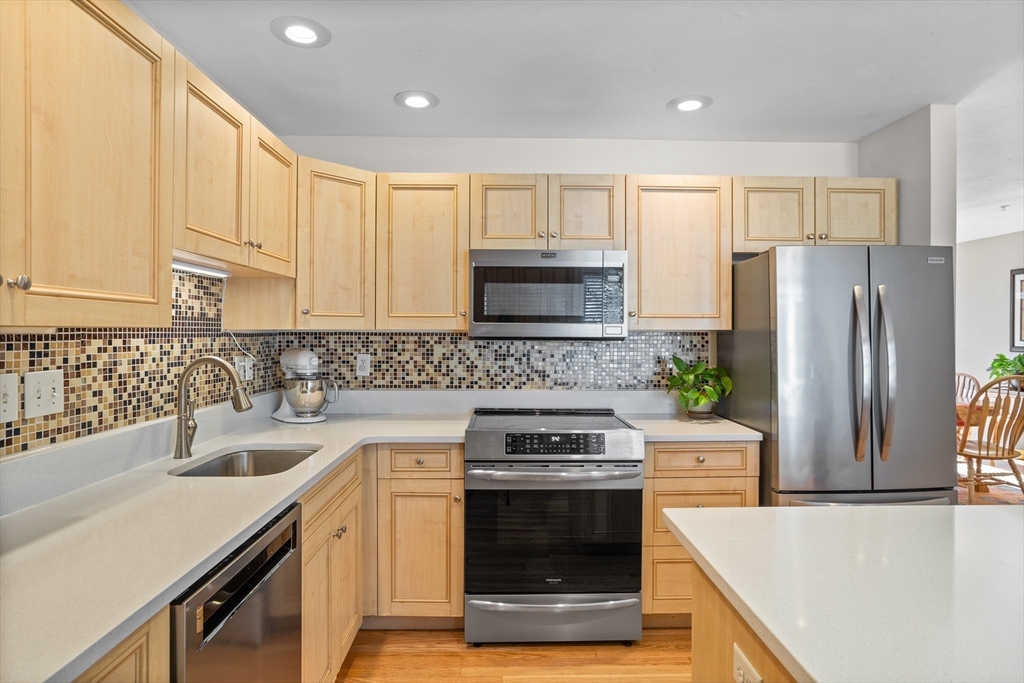 6 Rotherham Way, Unit C Hudson, MA 01749 - Photo 15 of 33 Gallery Image 15